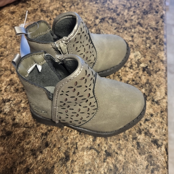 Oshkosh boots NWT size 5 - Picture 3 of 4